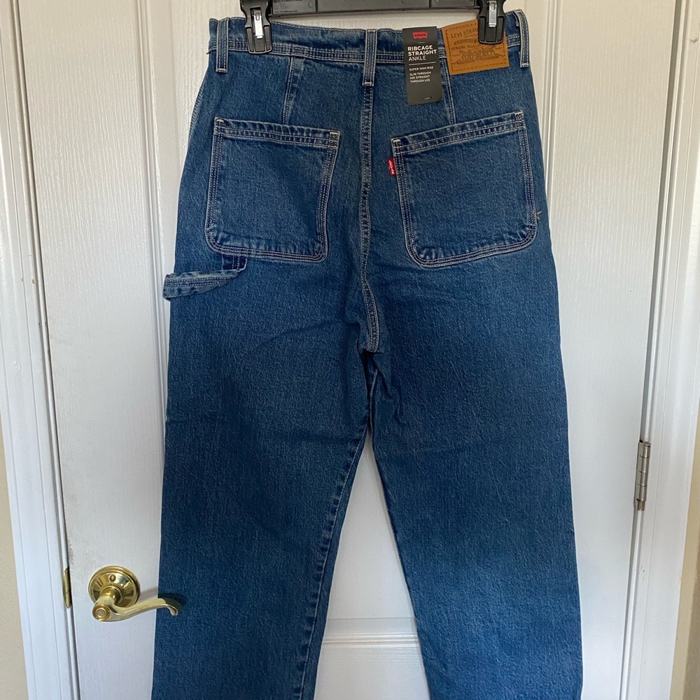 Levi’s Ribcage straight ankle carpenter pants